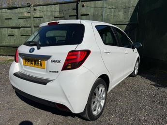 Toyota Yaris 1.5 VVT-h Excel E-CVT Euro 6 5dr (15in Alloy)