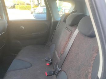 Nissan Note 1.6 16V Acenta Auto Euro 4 5dr