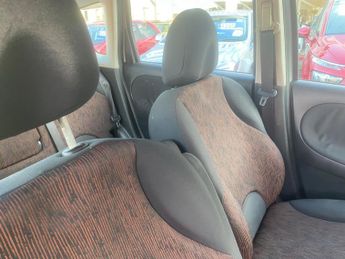 Nissan Note 1.6 16V Acenta Auto Euro 4 5dr