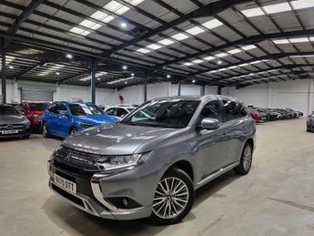 Mitsubishi Outlander 2.4h TwinMotor 13.8kWh Dynamic CVT 4WD Euro 6 (s/s) 5dr