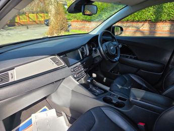 Kia Niro 1.6h GDi 3 DCT Euro 6 (s/s) 5dr ( 16in Alloy)