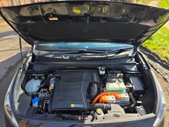 Kia Niro 1.6h GDi 3 DCT Euro 6 (s/s) 5dr ( 16in Alloy)