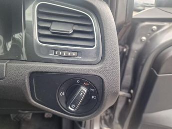 Volkswagen Golf 1.4 TSI BlueMotion Tech SE Nav DSG Euro 6 (s/s) 5dr