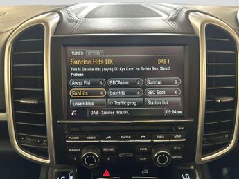 Porsche Cayenne 3.0 TD V6 SUV 5dr Diesel TiptronicS 4WD Euro 6 (s/s) (262 ps)