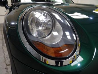 MINI Hatch 1.5 Cooper Auto Euro 6 (s/s) 3dr