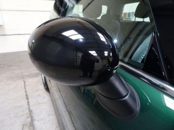 MINI Hatch 1.5 Cooper Auto Euro 6 (s/s) 3dr