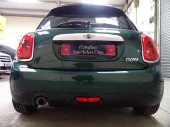 MINI Hatch 1.5 Cooper Auto Euro 6 (s/s) 3dr