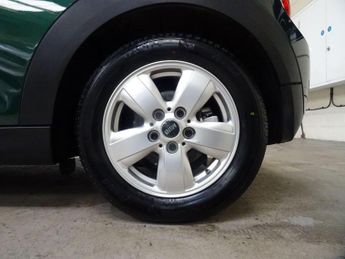 MINI Hatch 1.5 Cooper Auto Euro 6 (s/s) 3dr