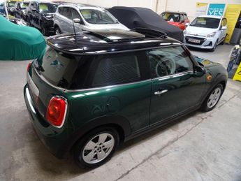 MINI Hatch 1.5 Cooper Auto Euro 6 (s/s) 3dr