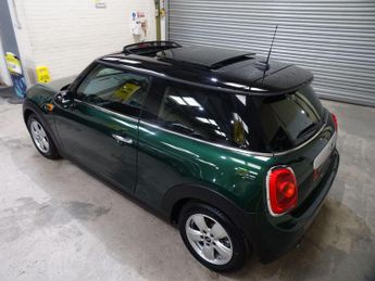 MINI Hatch 1.5 Cooper Auto Euro 6 (s/s) 3dr