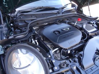 MINI Hatch 1.5 Cooper Auto Euro 6 (s/s) 3dr