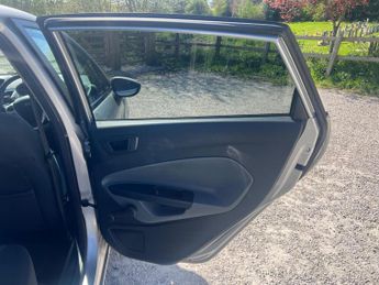 Ford Fiesta 1.4 Titanium 5dr