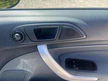 Ford Fiesta 1.4 Titanium 5dr