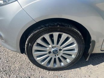 Ford Fiesta 1.4 Titanium 5dr