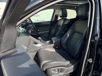 Jaguar E-PACE 2.0 D180 SE Auto AWD Euro 6 (s/s) 5dr