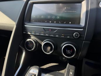 Jaguar E-PACE 2.0 D180 SE Auto AWD Euro 6 (s/s) 5dr