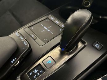 Lexus UX 300e 54.3kWh SUV 5dr Electric Auto (204 ps)