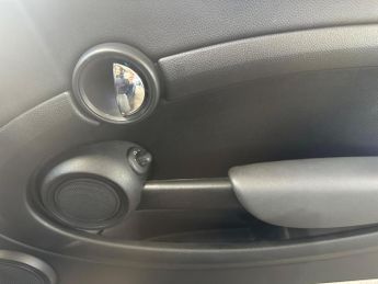 MINI Hatch 1.6 Cooper Hatchback 3dr Petrol Manual Euro 4 (120 ps)