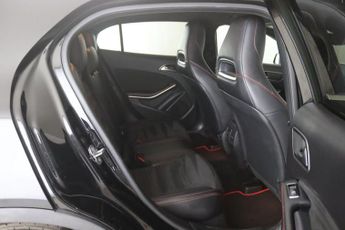 Mercedes-Benz GLA 1.6 GLA200 AMG Line (Executive) 7G-DCT Euro 6 (s/s) 5dr