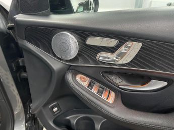 Mercedes-Benz GLC 3.0 GLC350d V6 AMG Line (Premium Plus) G-Tronic 4MATIC Euro 6 (s