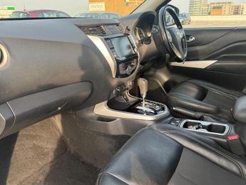 Nissan Navara 2.3 dCi N-Guard Auto 4WD Euro 6 4dr