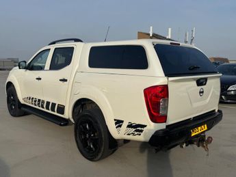 Nissan Navara 2.3 dCi N-Guard Auto 4WD Euro 6 4dr