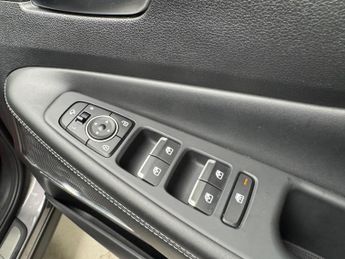 Hyundai Santa Fe 1.6 T-GDi 13.8kWh Premium Auto 4WD Euro 6 (s/s) 5dr