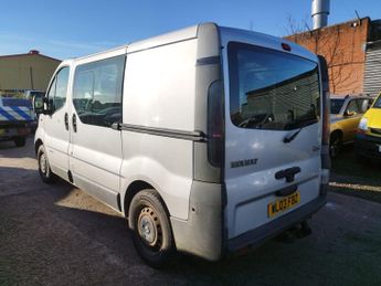 Renault Trafic 1.9 TD dCi SL29 4dr