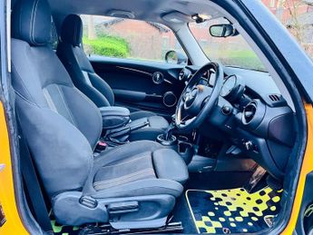 MINI Cooper 2.0 John Cooper Works Steptronic Euro 6 (s/s) 3dr