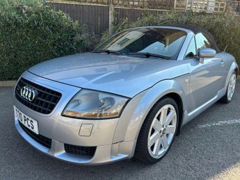 Audi TT 3.2 V6 Roadster DSG quattro 2dr