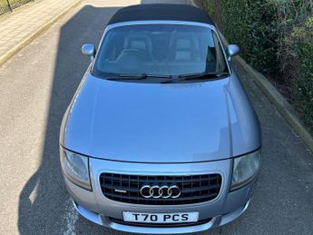 Audi TT 3.2 V6 Roadster DSG quattro 2dr