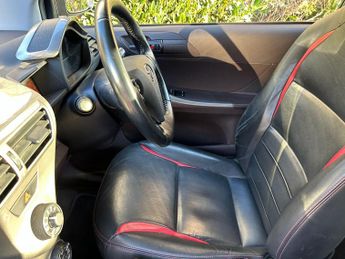 Toyota iQ 1.0 VVT-i Multidrive Euro 4 3dr