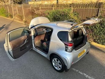 Toyota iQ 1.0 VVT-i Multidrive Euro 4 3dr