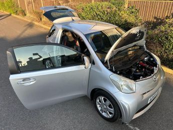 Toyota iQ 1.0 VVT-i Multidrive Euro 4 3dr