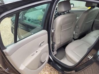 Renault Clio 1.6 VVT Initiale TomTom Auto Euro 4 5dr