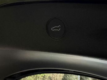 Tesla Model 3 (Dual Motor) Long Range Auto 4WDE 4dr