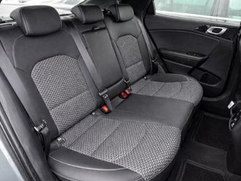 Kia XCeed 1.6 GDi 8.9kWh 3 DCT Euro 6 (s/s) 5dr