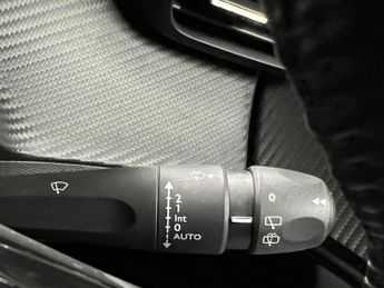 Peugeot E-2008 50kWh Allure Premium Auto 5dr