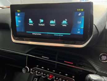 Peugeot E-2008 50kWh Allure Premium Auto 5dr