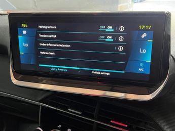 Peugeot E-2008 50kWh Allure Premium Auto 5dr