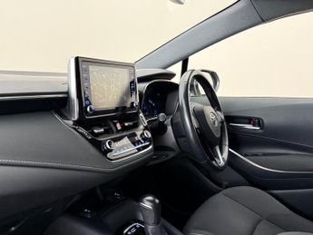 Toyota Corolla 1.8 VVT-h Design CVT Euro 6 (s/s) 5dr