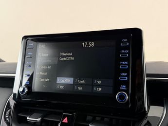 Toyota Corolla 1.8 VVT-h Design CVT Euro 6 (s/s) 5dr