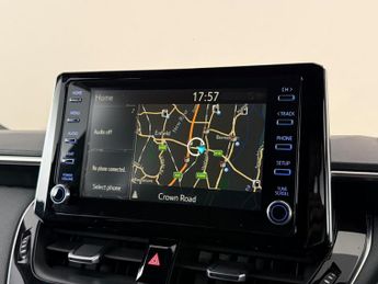 Toyota Corolla 1.8 VVT-h Design CVT Euro 6 (s/s) 5dr