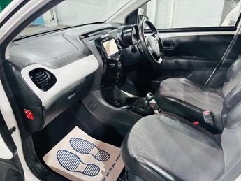 Toyota AYGO 1.0 VVT-i x-pression x-shift Euro 5 5dr Euro 5