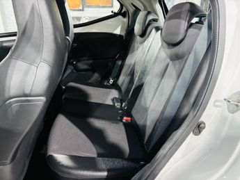 Toyota AYGO 1.0 VVT-i x-pression x-shift Euro 5 5dr Euro 5