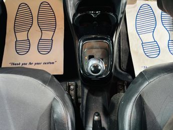 Toyota AYGO 1.0 VVT-i x-pression x-shift Euro 5 5dr Euro 5