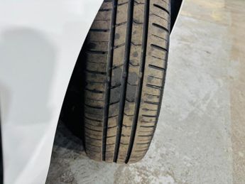 Toyota AYGO 1.0 VVT-i x-pression x-shift Euro 5 5dr Euro 5