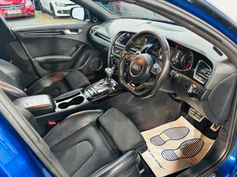 Audi A4 2.0 TDI Black Edition Plus Multitronic Euro 5 (s/s) 4dr