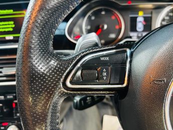 Audi A4 2.0 TDI Black Edition Plus Multitronic Euro 5 (s/s) 4dr