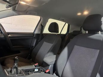 Volkswagen Golf 1.2 TSI BlueMotion Tech S Euro 5 (s/s) 5dr